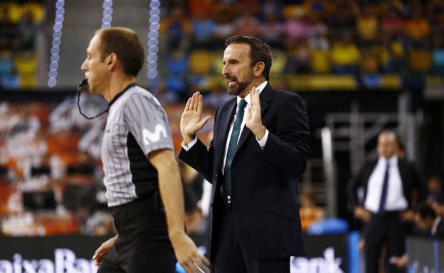 Joan Plaza, durante el partido. /ACBPhoto