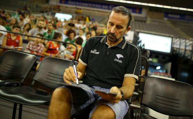 Joan Plaza: «Entrenar en Can Barça sería espectacular»