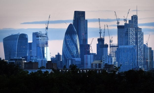 El distrito financiero de Londres, especialmente afectado por la prevista salida de Reino Unido de la Unión Europea. :: ANDY RAIN / efe