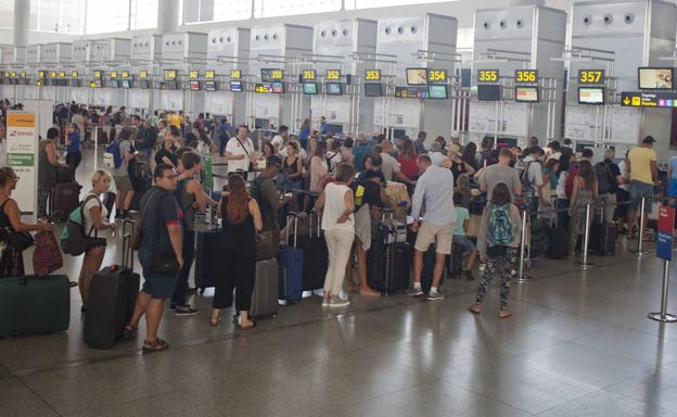 La jornada más intensa de julio se registró el último domingo del mes, con 553 aterrizajes y despegues.