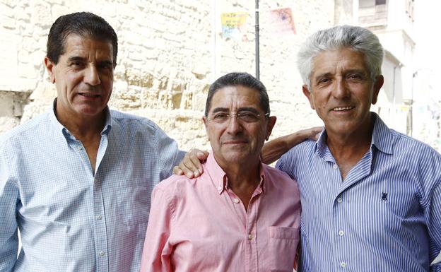 Los hermanos Jiménez Jiménez, conocidos por las conservas vegetales de Alsur o por el Grupo Antequera Golf.