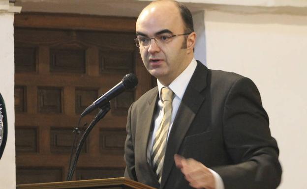 El pregonero en una de sus intervenciones cofrades en Antequera