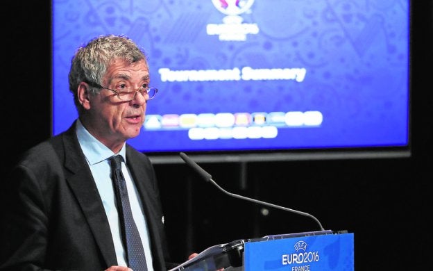Ángel María Villar, en un acto con la UEFA. :: efe