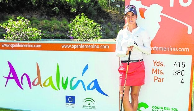 Azahara Muñoz, el año pasado en Aloha, donde se alzó con el título que defenderá este año en Guadalmina, donde se ha criado deportivamente. :: sur