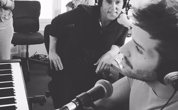 Pablo Alborán, esta mañana en directo con Manuel Fuentes en Cadena Dial.