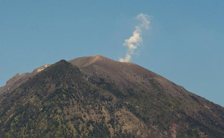 Alerta en Bali por la erupción del volcán Agung