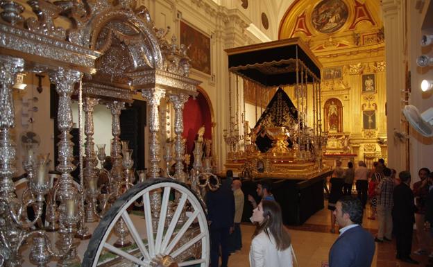 Una exposición antológica pone en valor la obra cofrade de Jesús Castellanos
