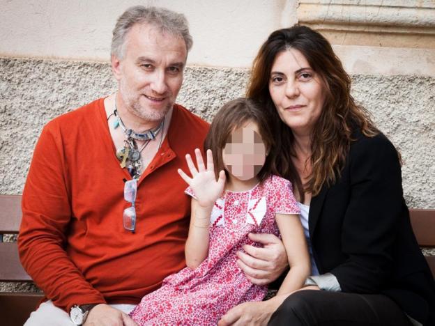 Fernando Blanco y Marta Garau, con su hija Nadia. :: R. c./