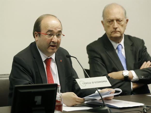 Iceta interviene ayer en un acto organizado por el Círculo de Economía. :: Andreu Dalmau / efe/