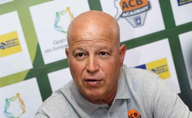 Javier Imbroda desvela que sufre un cáncer de próstata
