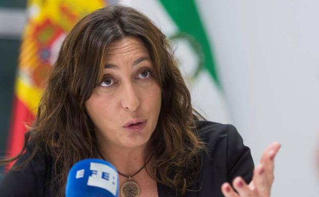 La secretaria general del PP andaluz, Dolores López, en una entrevista ./EFE