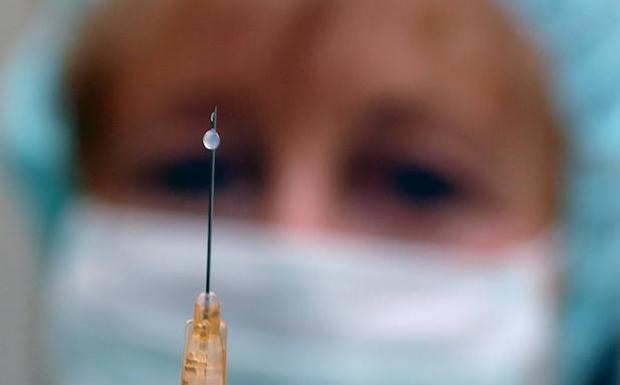 Levantan la prohibición de experimentar con enfermedades mortales en laboratorios