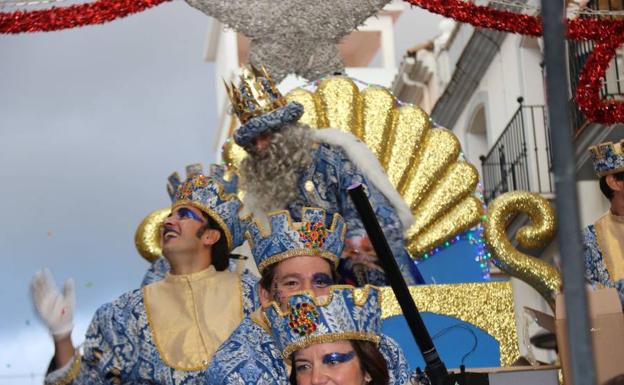 Los Reyes Magos reparten ilusión en Ronda