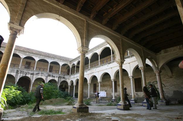 El Convento de la Trinidad es pasto del olvido desde hace décadas. :: fernando gonzález/