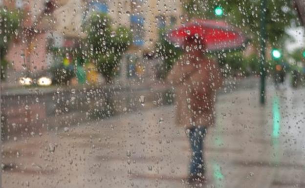 Activan el aviso naranja en Málaga para este jueves por lluvias y fuertes rachas de viento