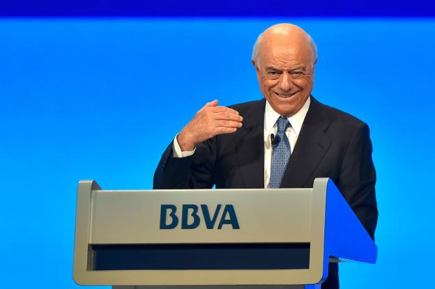 Francisco González, presidente del BBVA, ayer. :: afp/
