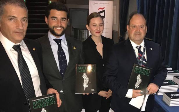 El libro, presente en el pregón de 2018.