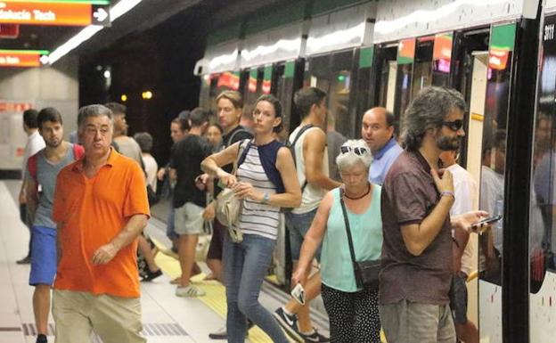 Los trabajadores del metro de Málaga siguen adelante con la huelga esta Semana Santa