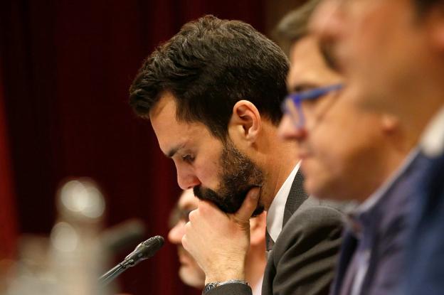 Roger Torrent, el pasado jueves en el Parlament. :: Pau Barrena / afp/