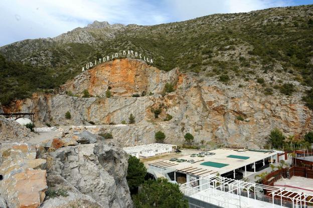 Plataforma de conciertos del escenario de Starlite en la Cantera de Nagüeles. /Josele-Lanza