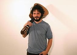 El Kanka estará acompañado de una banda para la puesta de largo de su disco en Málaga. :: Pedro J. Quero/