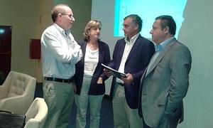 En la imagen, de izq a dcha, Contador, De la Hera, Carnero y Benítez./