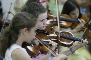 ORQUESTA. Los niños llevan varios meses ensayando./
