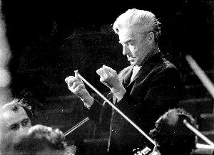 PASIÓN. Karajan logró popularizar la música clásica. / SUR/