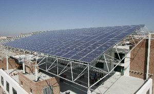 MODELO. El diseño será similar a la pérgola solar de la sede de la Delegación de Innovación. / SUR/