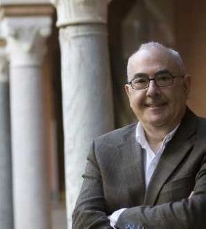 Bartolomé Ruiz, en la sede de la consejería en Sevilla. ::
NIEVES SANZ/