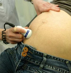 Las embarazadas siguen un estricto control para frenar un posible aborto. ::
SUR/
