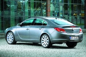 Opel mejora su 'buque insignia'