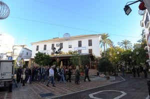 La plaza alberga actualmente un aparcamiento subterráneo y un restaurante. ::
JOSELE-LANZA/