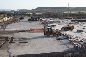 Estado actual de las obras de construcción del Centro de Servicios Ferroviarios. ::
ANTONIO FUENTES/