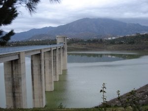 Agricultores creen insuficiente las dotaciones de agua para riego. :: SUR/