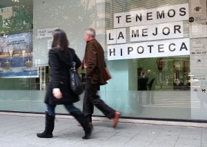 Solo las hipotecas de vivienda protegida contratadas desde 2009 se rigen por el índice euríbor. :: SUR/