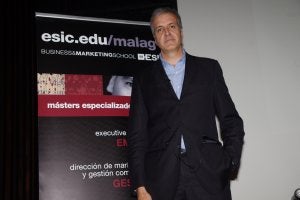Jean Marc Colanesi y (abajo) Dani García cerraron ayer la jornada en el Museo Picasso Málaga. ::
EDUARDO NIETO/