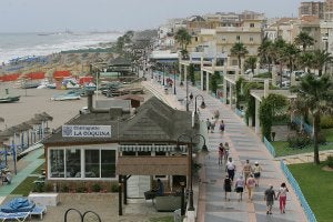 Los chiringuitos de la provincia están más cerca de lograr las concesiones definitivas. :: Sur/