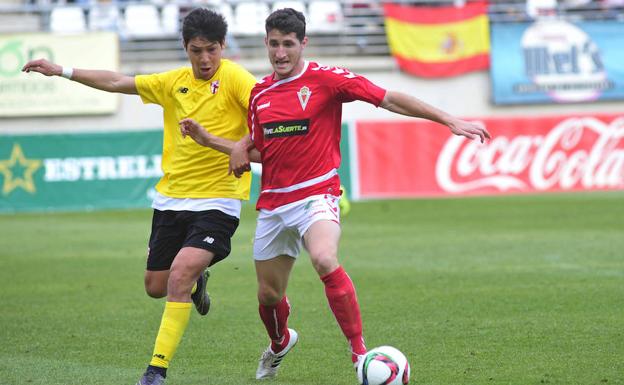 El internacional sub-21 Diego González apuntala el centro de la zaga del Málaga