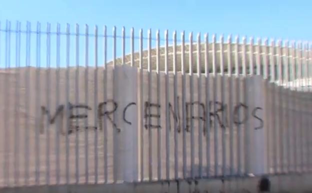 «Mercenarios», la pintada aparecida en contra de los jugadores del Málaga