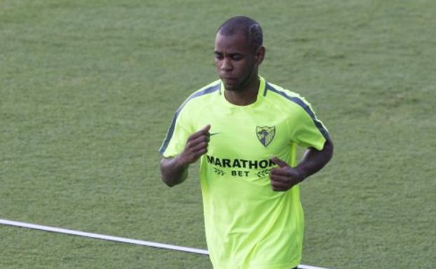 Rolan regresa a la convocatoria del Málaga para el derbi ante el Betis