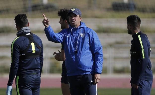 José González, entrenador del Málaga: «Yo he fallado el primero, y a partir de ahí el resto»