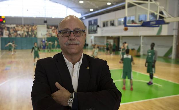 El Unicaja arropa al Málaga en el momento más difícil