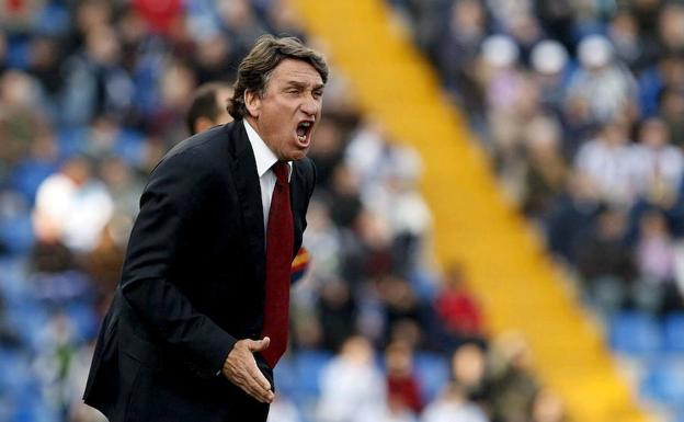 Esteban: «Estoy capacitado para entrenar al Málaga»