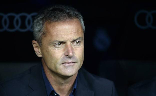 Fran Escribá no contempla entrenar en Segunda División y prefiere esperar