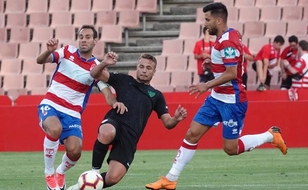 El Málaga gana el Trofeo Ciudad de Granada