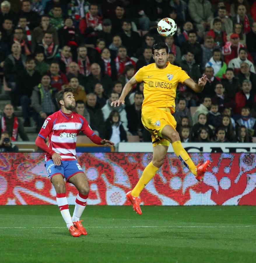 La tercera formación utilizada en varias ocasiones en la temporada 2014-15 fue totalmente amarilla. En la foto, Miguel Torres en un encuentro ante el Granada.