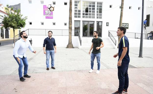 «Sí sueño con marcar en La Rosaleda, pero más con jugar en Primera con el Málaga»