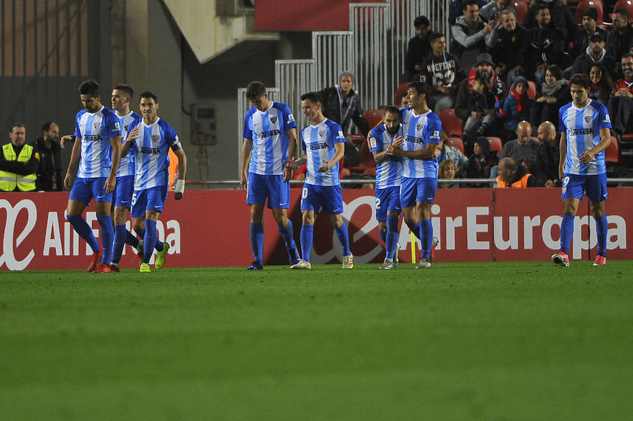 El Málaga reacciona a tiempo (1-2)