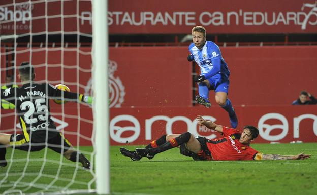 El Málaga vuelve a tener a tiro el liderato